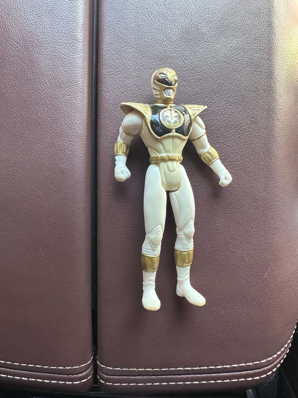 Vintage 1995 Saban Mighty Morphin Power Rangers White Ranger Action Figure
